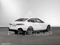 2025 BMW 550