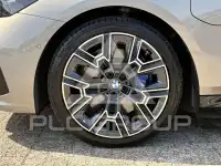 2025 BMW 550