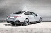 2025 BMW 550