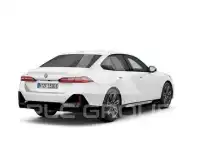 2025 BMW 550