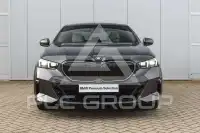 2025 BMW 550