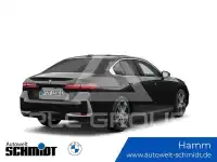 2025 BMW 550
