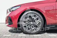 2025 BMW 550