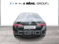 2025 BMW 550