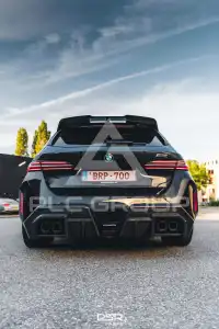 2025 BMW M5