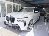 2025 BMW X7
