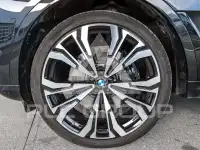 2025 BMW X7