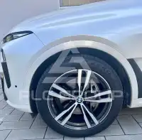 2025 BMW X7