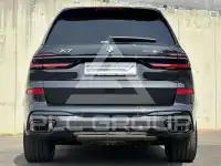 2025 BMW X7