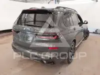 2025 BMW X7