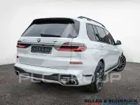 2025 BMW X7