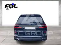 2025 BMW X7