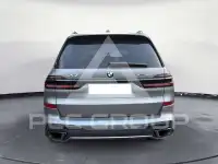 2025 BMW X7
