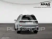 2025 BMW X7