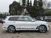 2025 BMW X7