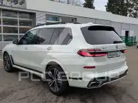 2025 BMW X7