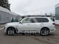2025 BMW X7