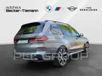2025 BMW X7