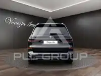 2025 BMW X7