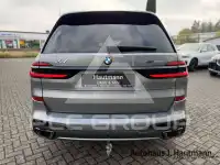 2025 BMW X7