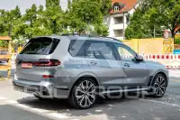 2025 BMW X7