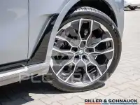 2025 BMW X7