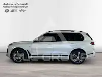 2025 BMW X7