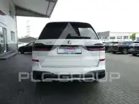 2025 BMW X7
