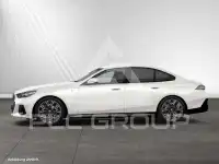 2025 BMW 520