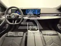 2025 BMW 520