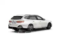 2025 BMW 520
