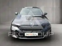 2025 BMW 520