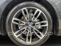 2025 BMW 520