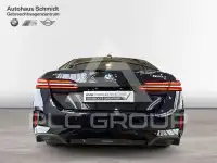 2025 BMW 520