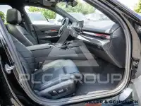 2025 BMW 520