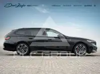 2025 BMW 520