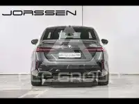 2025 BMW 520