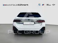 2025 BMW 520