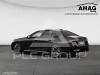 2025 BMW 520