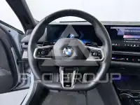 2025 BMW 520