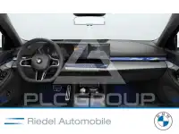 2025 BMW 520