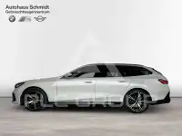 2025 BMW 520