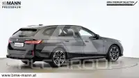 2025 BMW 520