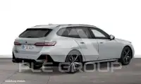 2025 BMW 520