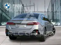 2025 BMW 520