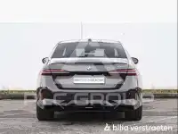 2025 BMW 520