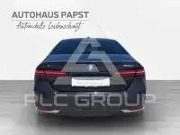 2025 BMW 520
