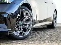 2025 BMW 520