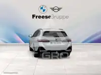 2025 BMW 520