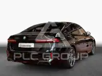 2025 BMW 520